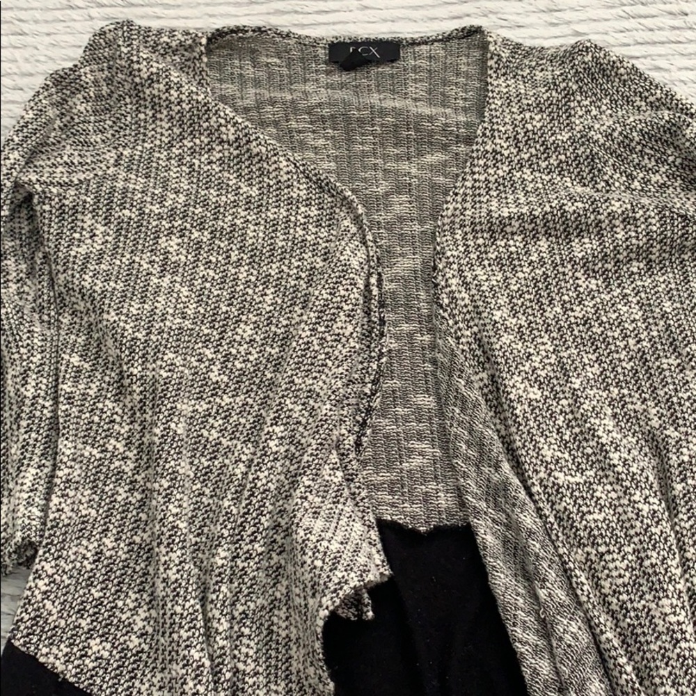 Sweater - Picture 2 of 5
